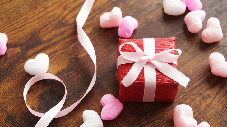バレンタインにチョコレートを贈るのは日本特有の文化
